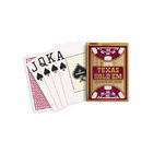 Το Copag Τέξας τους κρατά κόκκινες/μαύρες κάρτες στηριγμάτων παιχνιδιού με το πόκερ ταξινομεί τον τεράστιο δείκτη
