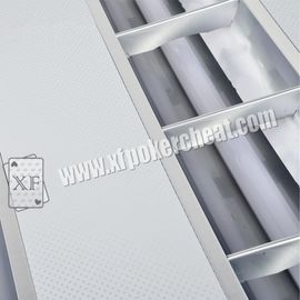 Την υπέρυθρη κάμερα λαμπτήρων καγκέλων που διαβάζεται τους αόρατους γραμμωτούς κώδικες για τον ανιχνευτή πόκερ συσκευών ανάλυσης πόκερ